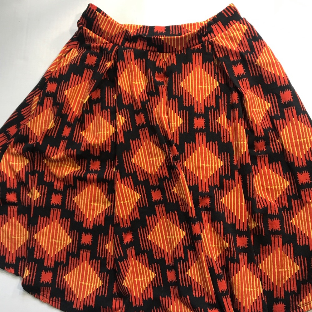 LuLaRoe XS Diamond Print Madison Skirt EUC